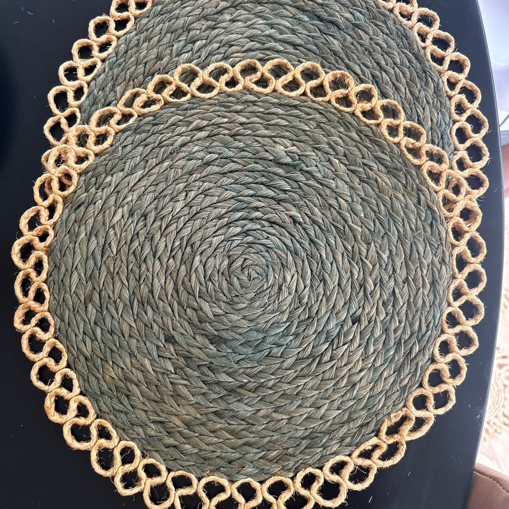 Set of 2 Green Jute 13” Woven Placemats